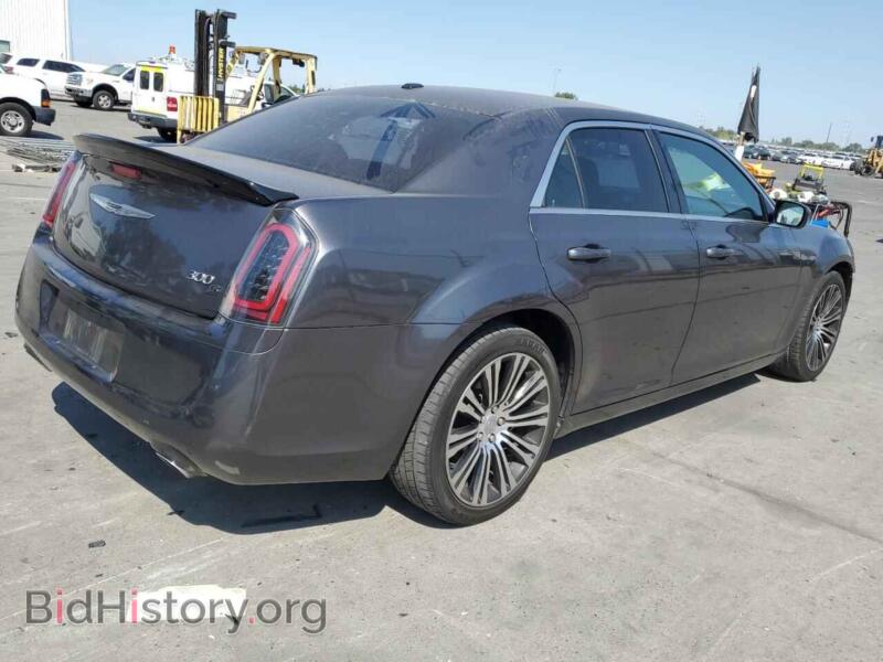 2013 Chrysler 300 (VIN 2C3CCABG0DH743204) — photo 3 of 15