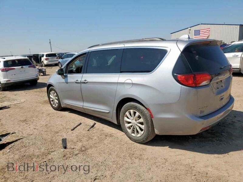 2017 Chrysler PACIFICA (VIN 2C4RC1BG5HR821434) — фото 2 из 16
