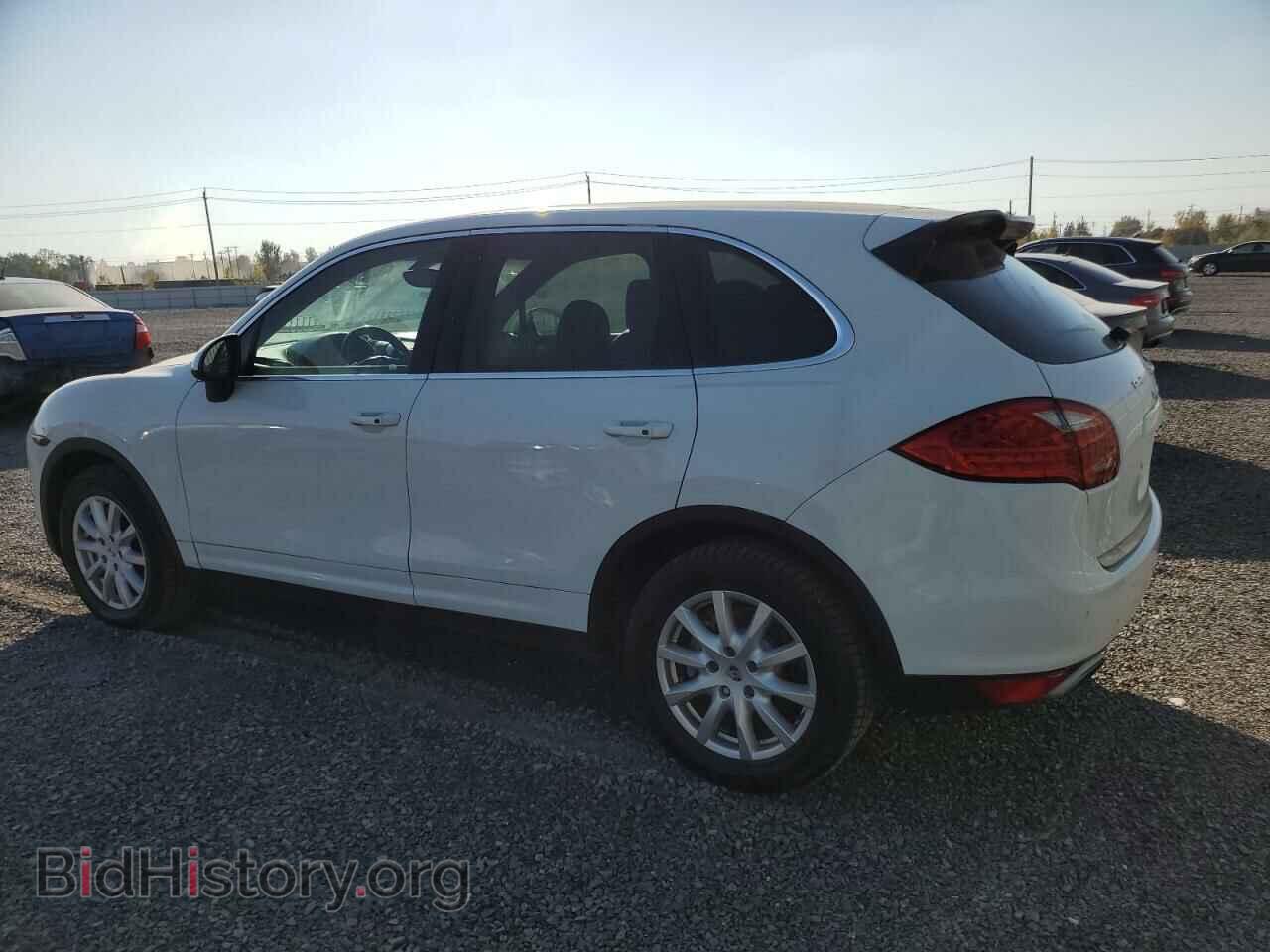 2013 PORSCHE CAYENNE - VIN: WP1AA2A24DLA03421 - Photo 2