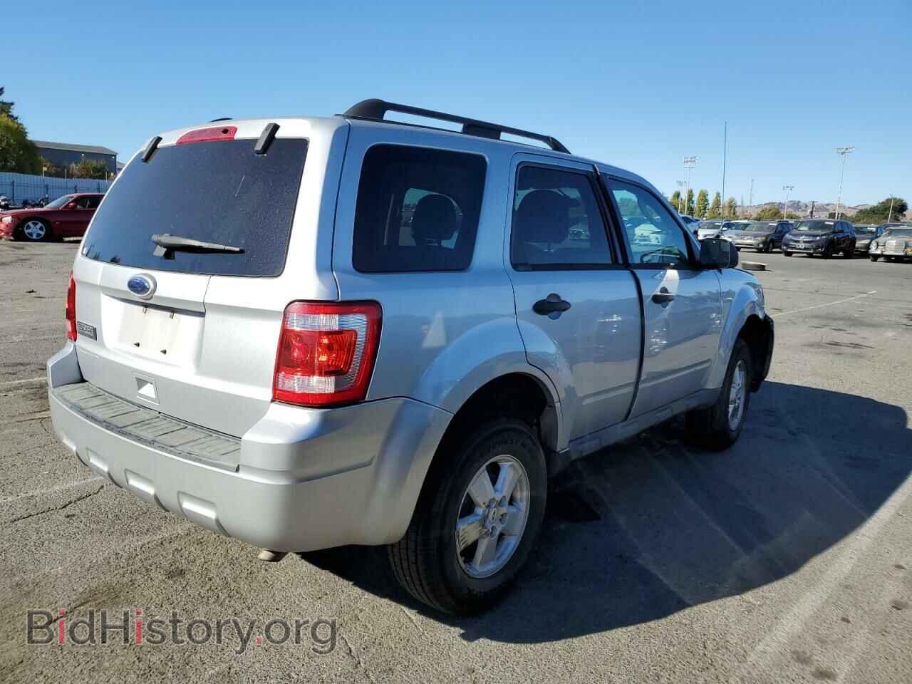 2010 FORD ESCAPE - VIN: 1FMCU0D75AKC84834 - Фото 3