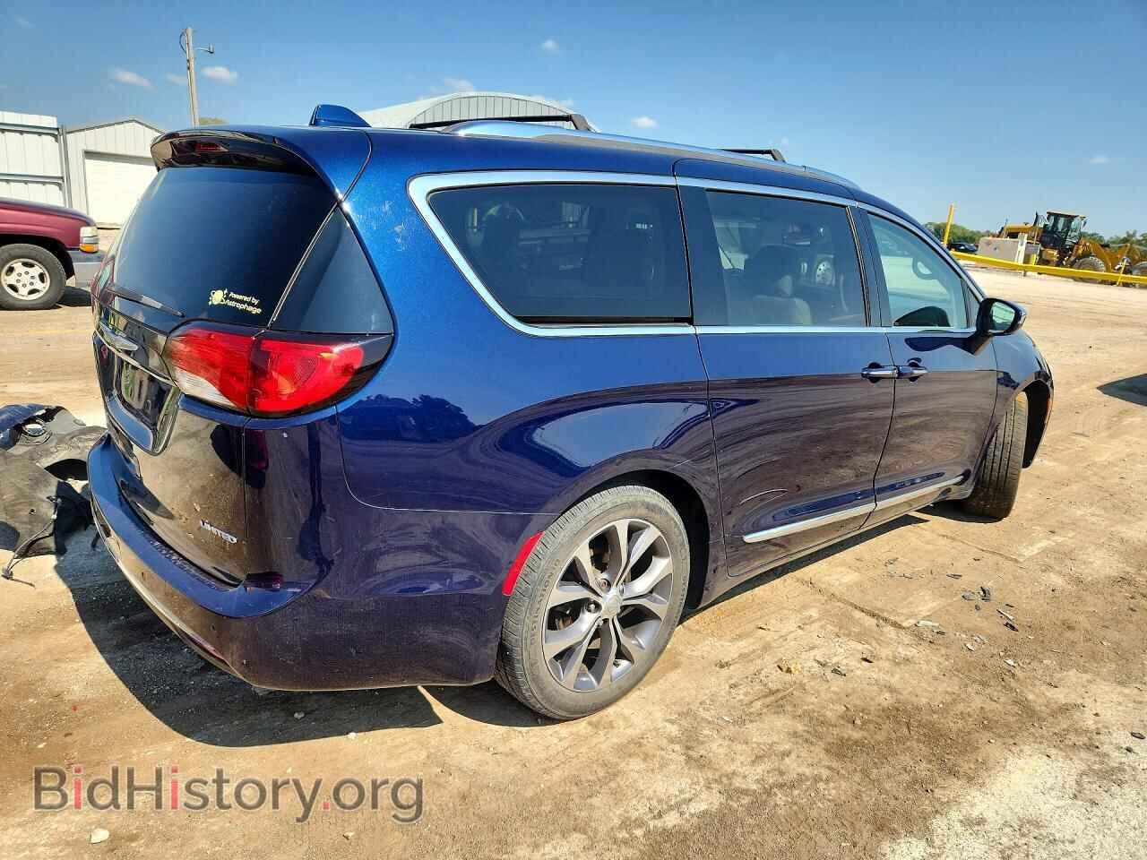 2017 CHRYSLER PACIFICA - VIN: 2C4RC1GG4HR803905 - Фото 3