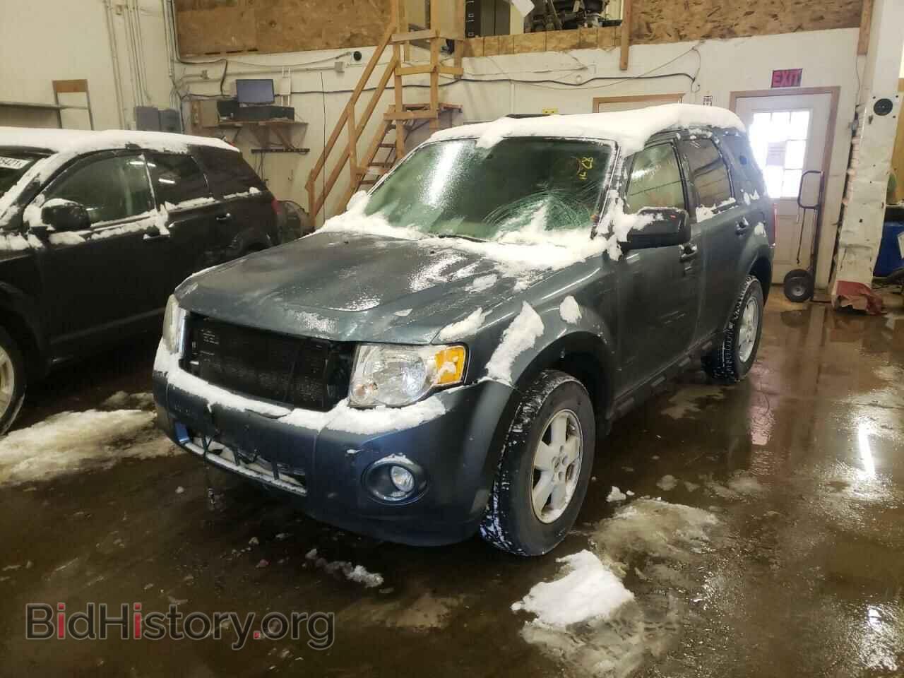 2010 FORD ESCAPE - VIN: 1FMCU9D72AKB09218 - Фото 2