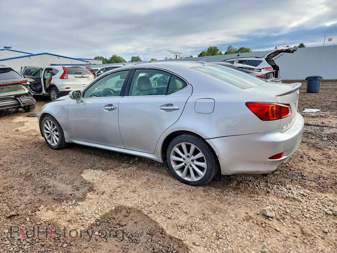 2009 LEXUS IS - VIN: JTHCK262092031843 - Photo 2