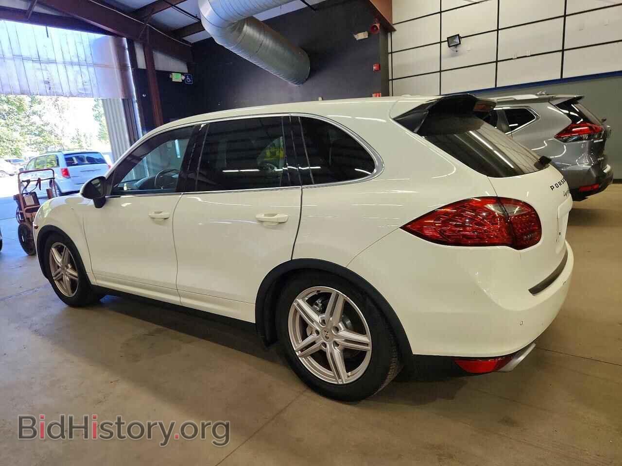 2012 PORSCHE CAYENNE - VIN: WP1AB2A23CLA44859 - Photo 2