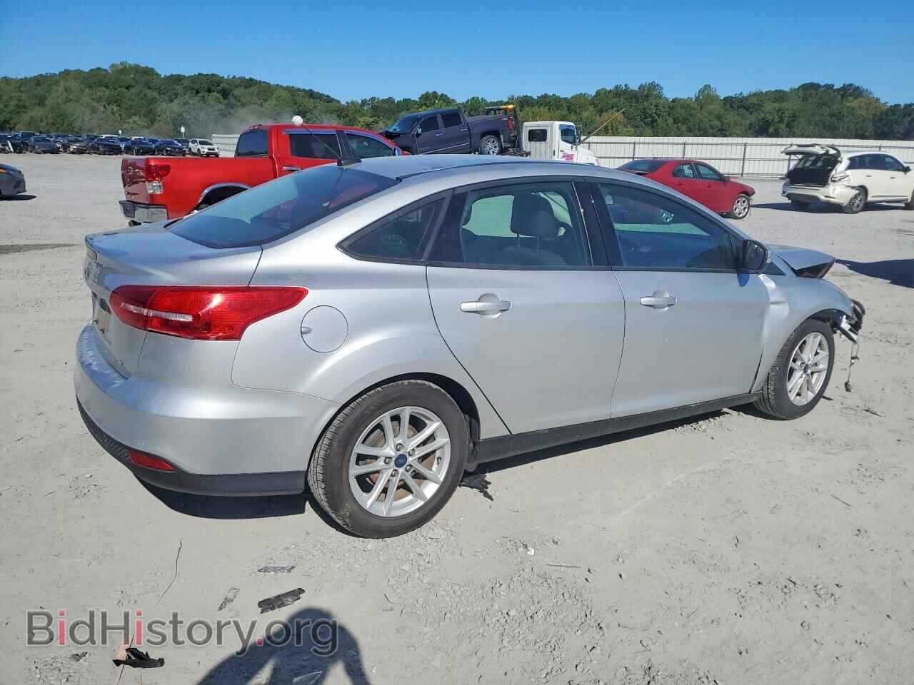 2017 FORD FOCUS - VIN: 1FADP3F2XHL276161 - Photo 3