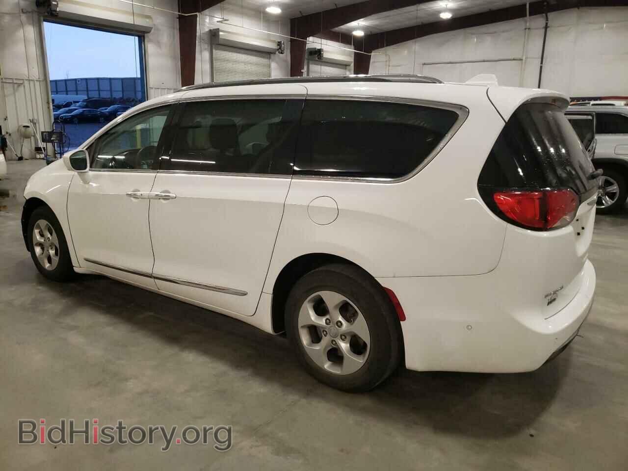 2017 CHRYSLER PACIFICA - VIN: 2C4RC1EG4HR577397 - Photo 2
