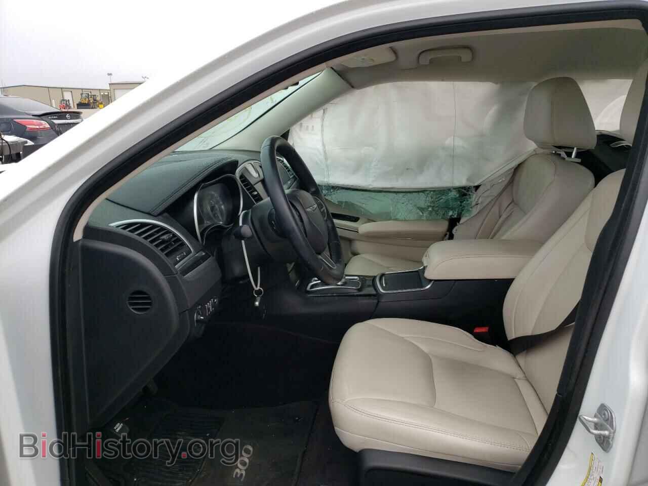 2017 CHRYSLER 300 - VIN: 2C3CCAAG9HH609945 - Фото 5