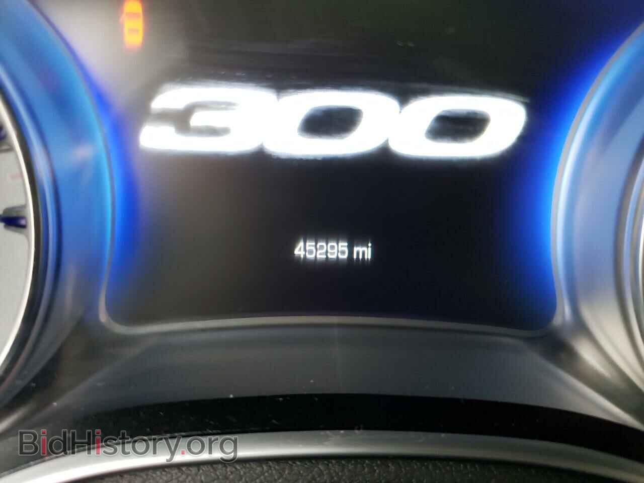 2017 CHRYSLER 300 - VIN: 2C3CCAAG9HH609945 - Фото 8