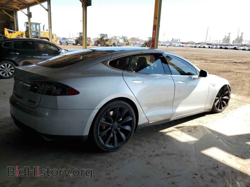 2016 Tesla MODEL S (VIN 5YJSA1E47GF124480) — фото 3 из 14