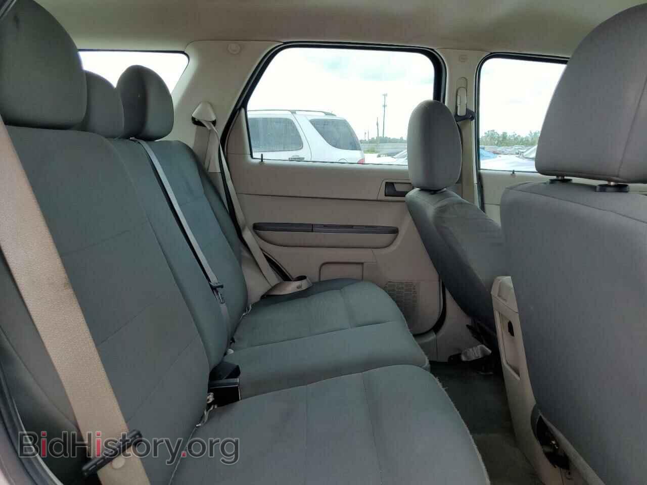 2011 FORD ESCAPE - VIN: 1FMCU0C70BKB85518 - Фото 11