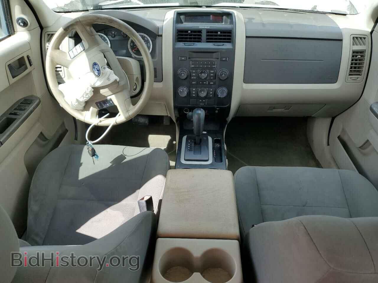 2011 FORD ESCAPE - VIN: 1FMCU0C70BKB85518 - Фото 8