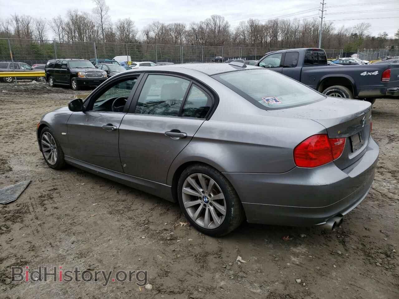 2009 BMW 3 SERIES - VIN: WBAPH77509NM28780 - Photo 2