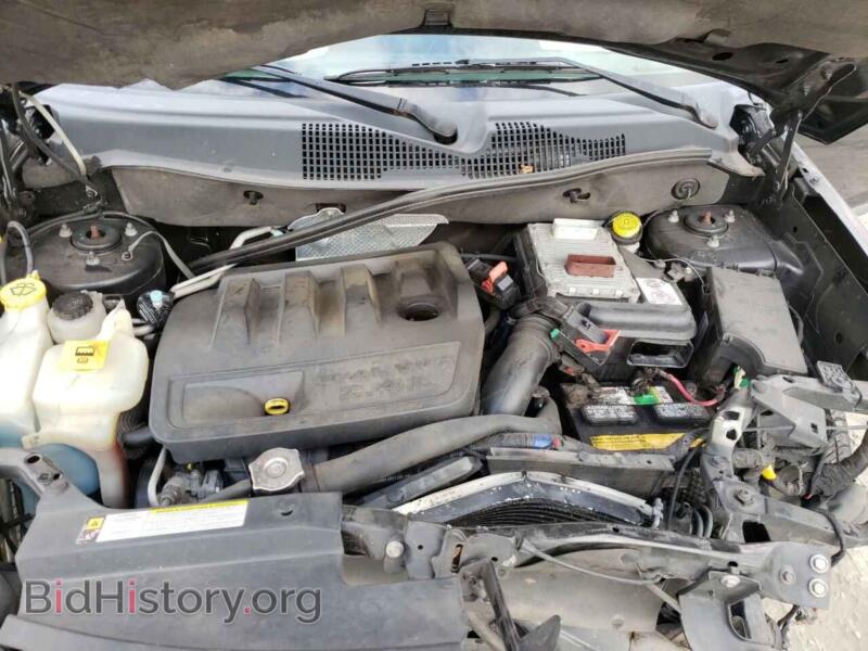 2011 Jeep COMPASS (VIN 1J4NT1FB6BD165875) — photo 7 of 10