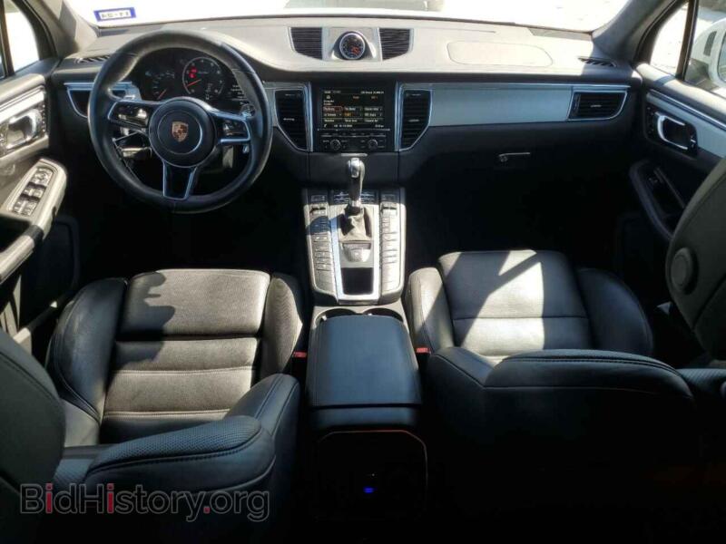 2016 Porsche MACAN (VIN WP1AF2A51GLB90343) — фото 8 из 13