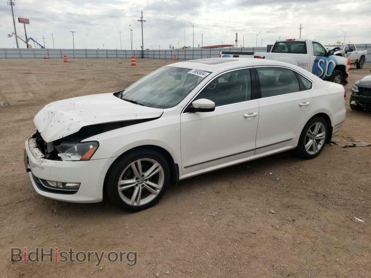 Photo 1VWCN7A31EC111000 - VOLKSWAGEN PASSAT 2014