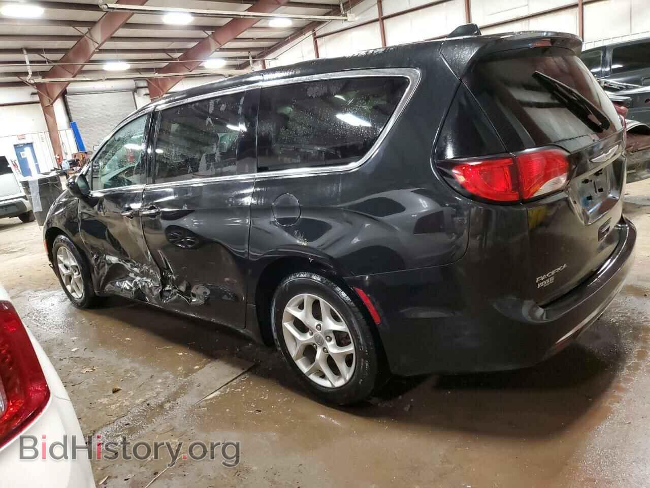 2017 CHRYSLER PACIFICA - VIN: 2C4RC1BG0HR846550 - Photo 2