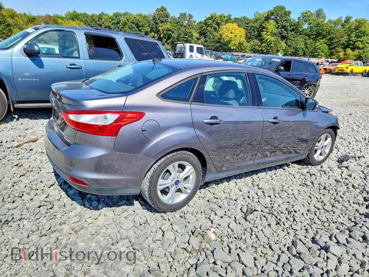 2014 Ford FOCUS (VIN 1FADP3F2XEL268377) — фото 3 из 13