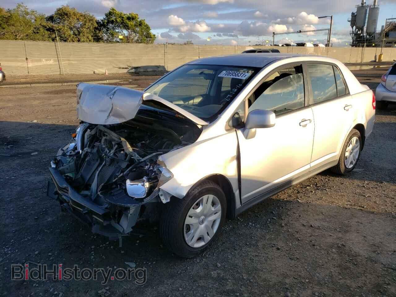 2011 NISSAN VERSA - VIN: 3N1BC1AP4BL378087 - Фото 2
