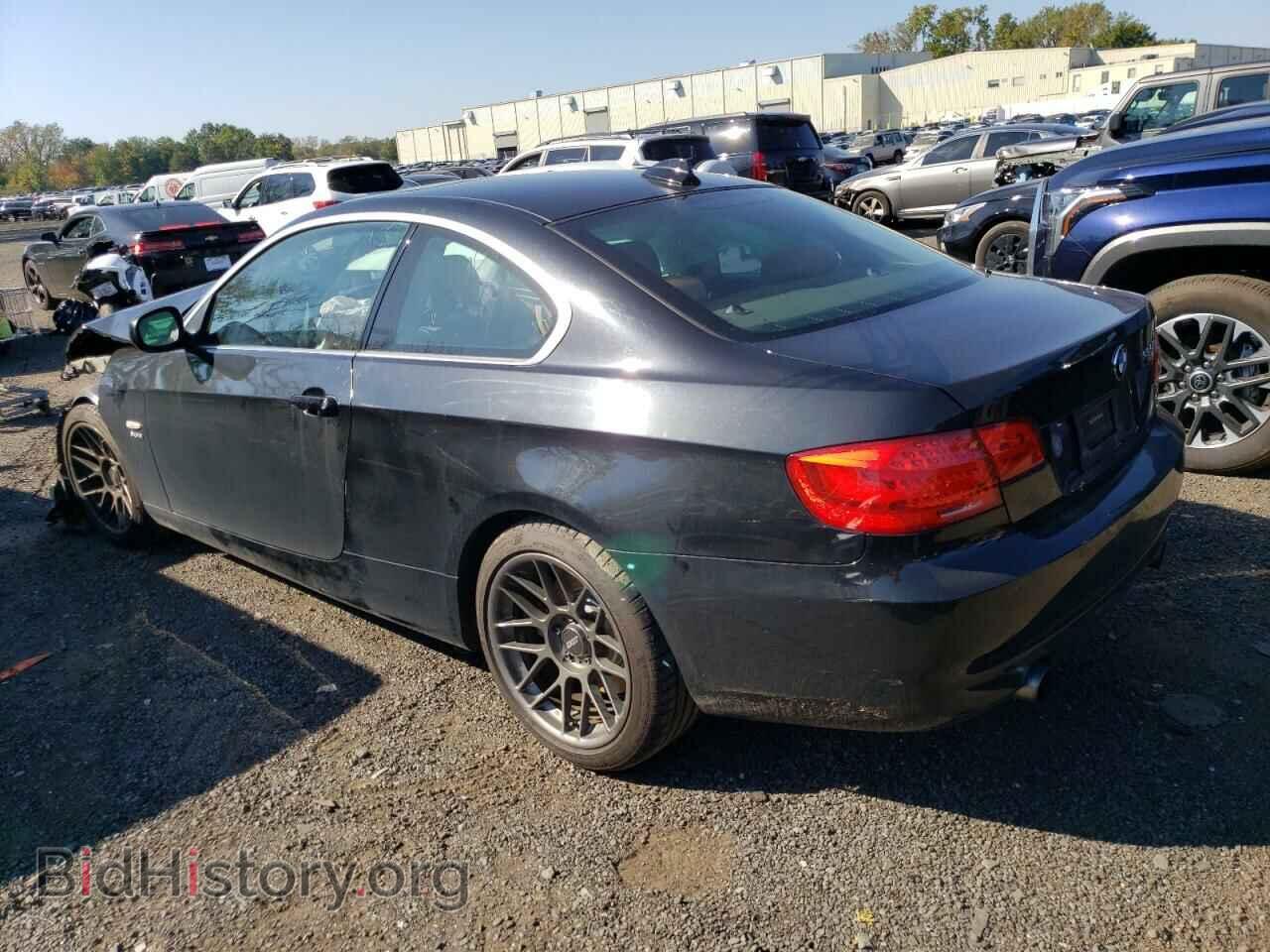 2011 BMW 3 SERIES - VIN: WBAKF9C58BE247272 - Фото 2