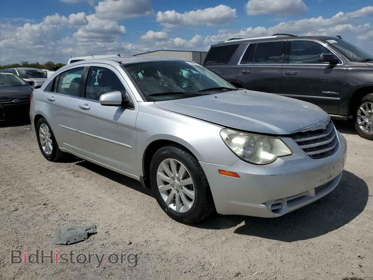 2010 CHRYSLER SEBRING - VIN: 1C3CC5FD6AN133382 - Фото 4