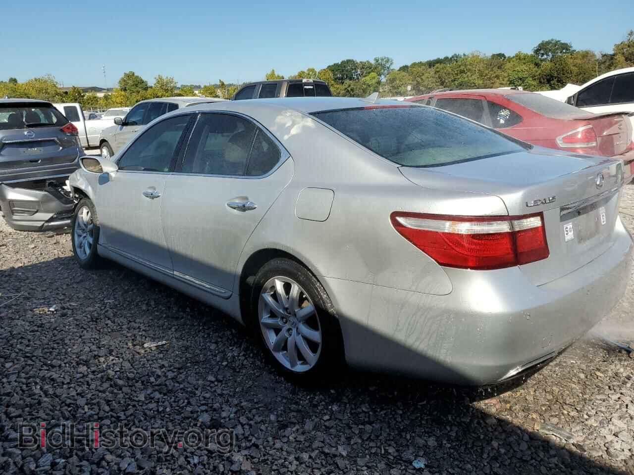 2007 LEXUS LS460 - VIN: JTHBL46F075025270 - Photo 2