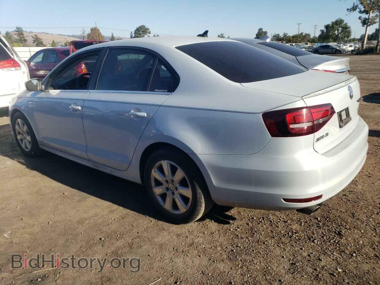 2017 VOLKSWAGEN JETTA - VIN: 3VWDB7AJ9HM366251 - Фото 2