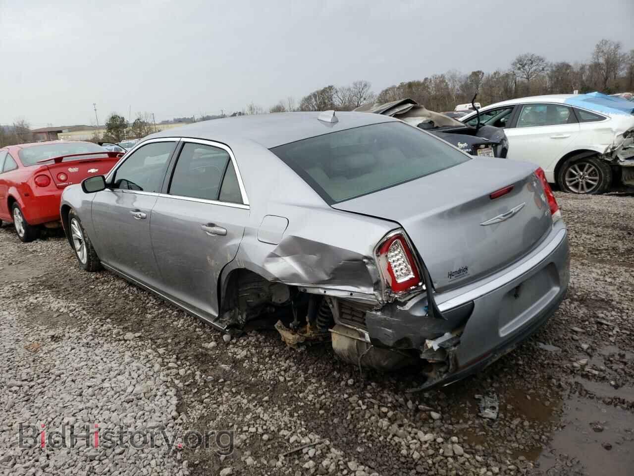 2015 CHRYSLER 300 - VIN: 2C3CCAAG1FH921318 - Фото 2