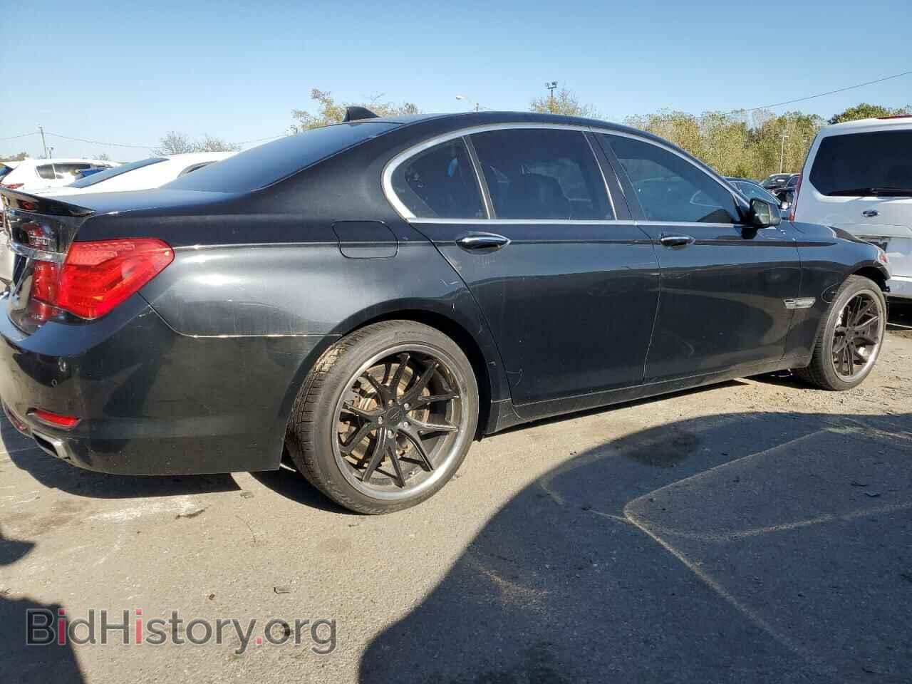 2012 BMW 7 SERIES - VIN: WBAKC6C56CC396008 - Фото 3