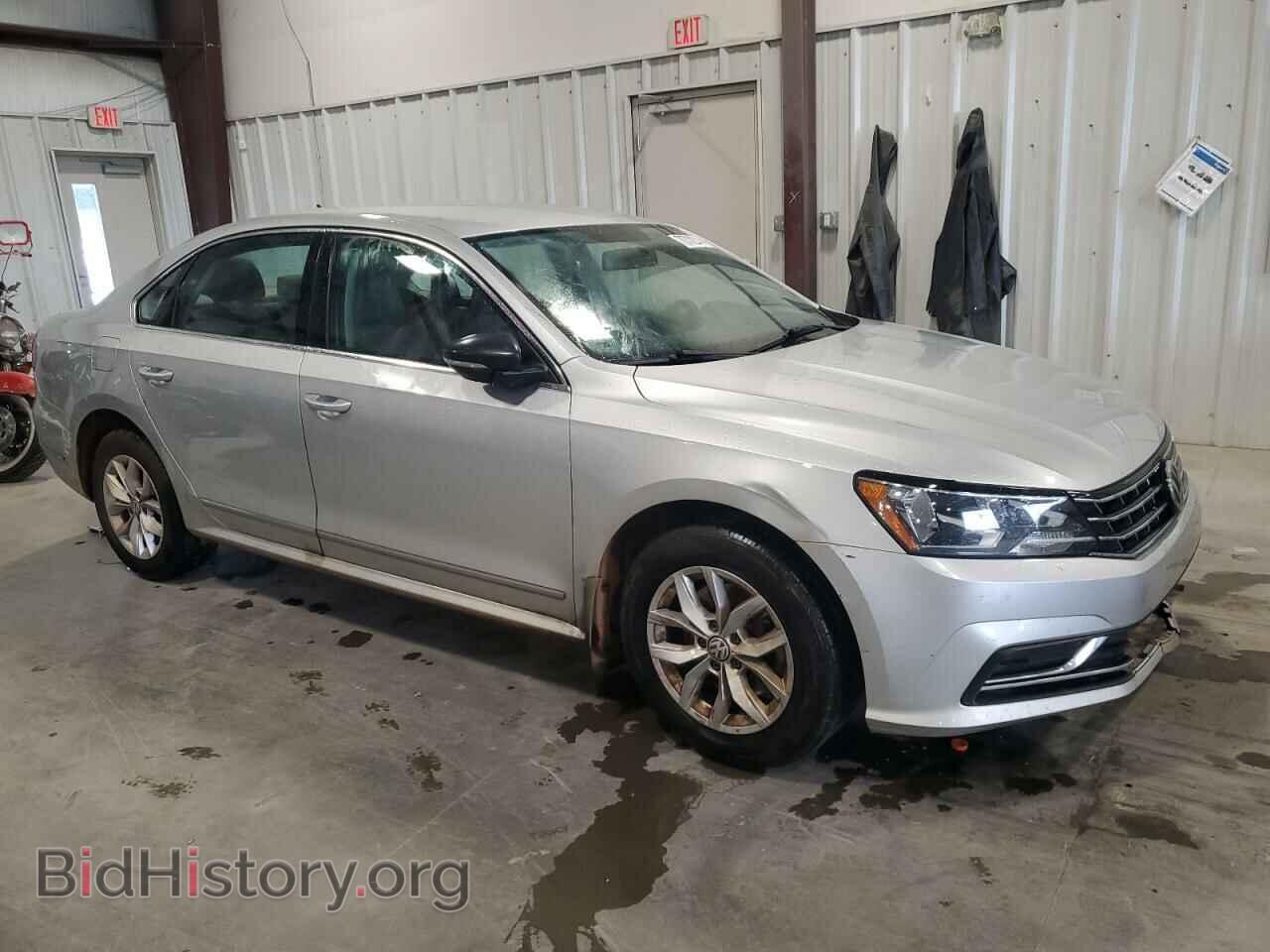 2017 VOLKSWAGEN PASSAT - VIN: 1VWAT7A34HC043678 - Фото 4