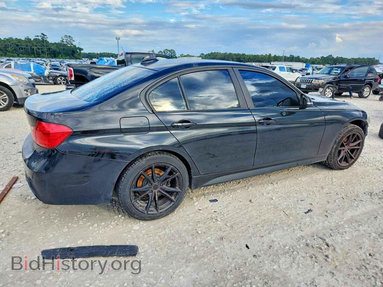 2012 BMW 3 SERIES - VIN: WBA3A5C56CF340461 - Photo 3