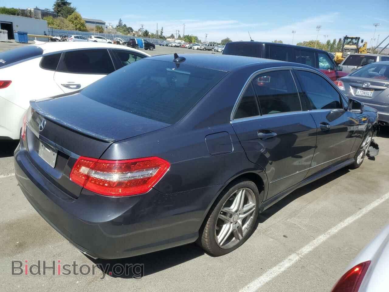 2011 MERCEDES-BENZ E-CLASS - VIN: WDDHF5GB3BA395039 - Фото 3
