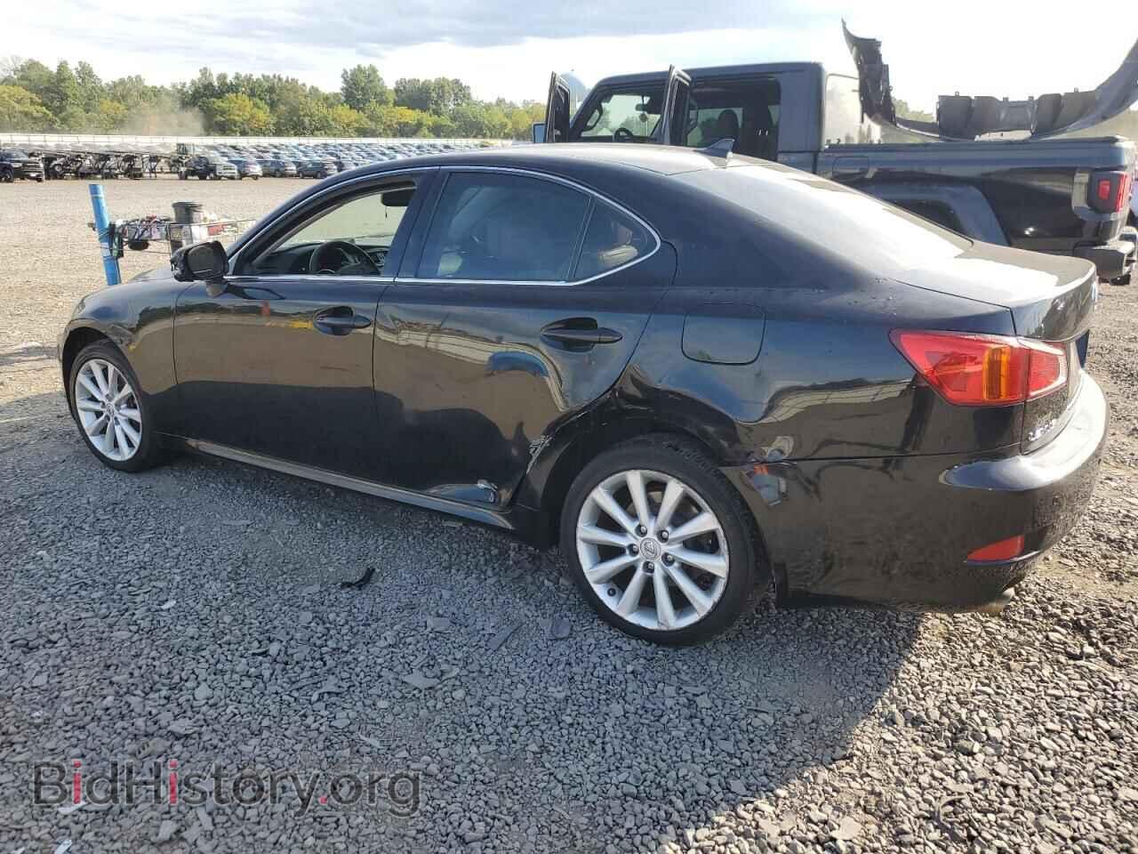 2010 LEXUS IS - VIN: JTHCF5C25A2032646 - Photo 2