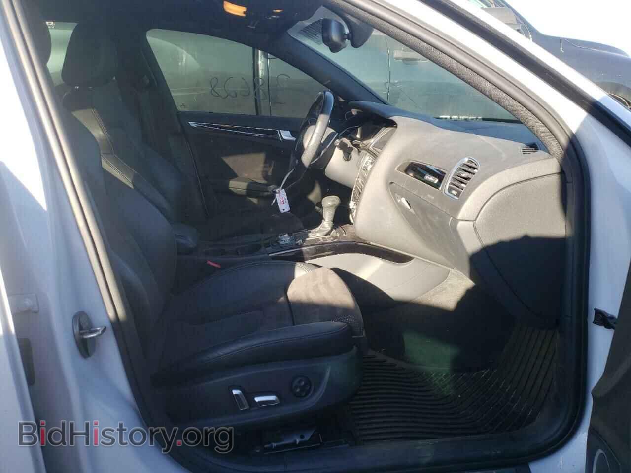 2016 AUDI A4 - VIN: WAUFFAFL2GA010076 - Фото 5