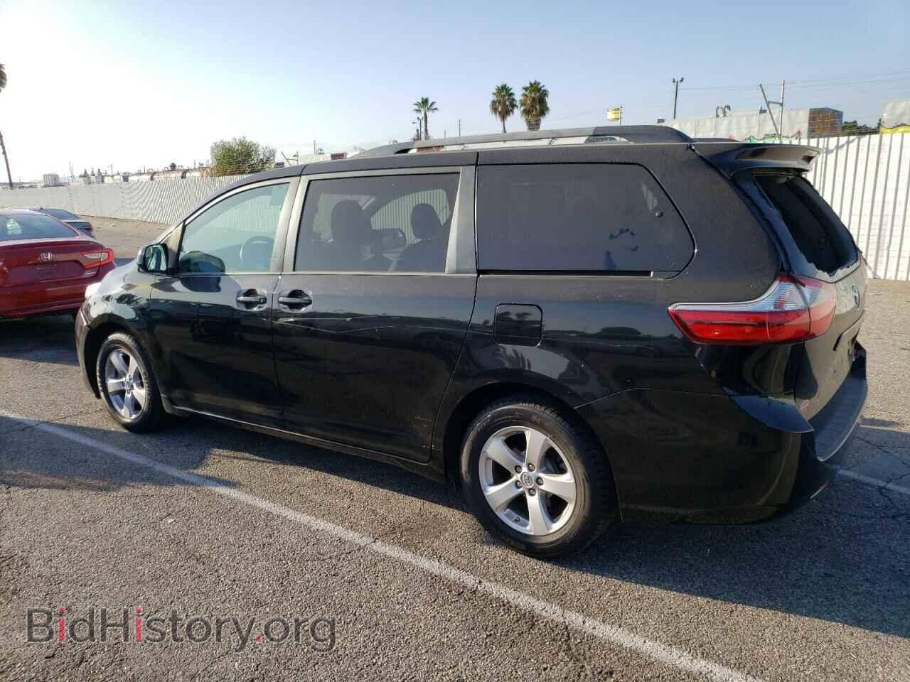 2017 TOYOTA All Models - VIN: 5TDKZ3DC4HS844488 - Фото 2