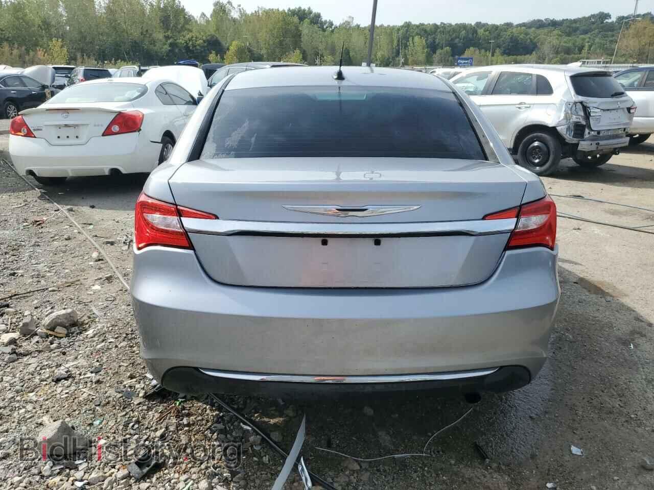 2013 CHRYSLER 200 - VIN: 1C3CCBABXDN698176 - Фото 6