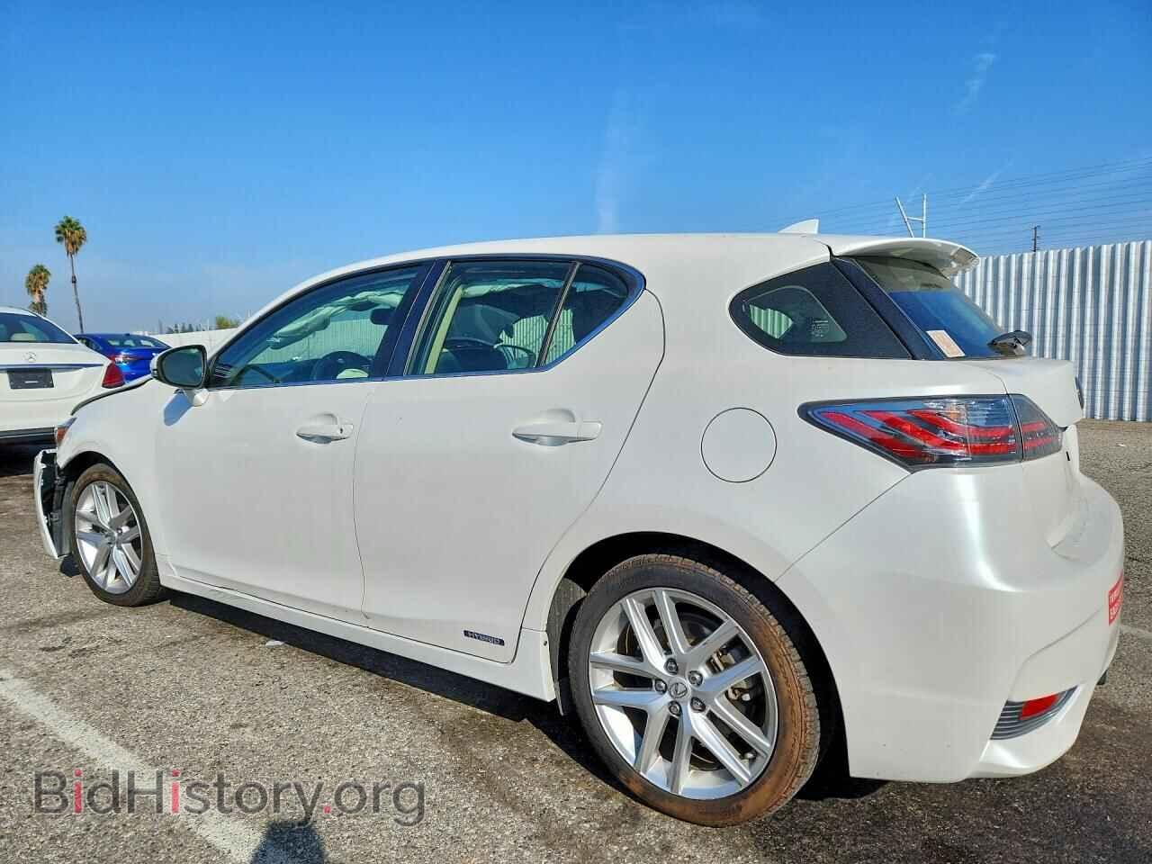 2017 LEXUS CT 200 - VIN: JTHKD5BH2H2286333 - Photo 2