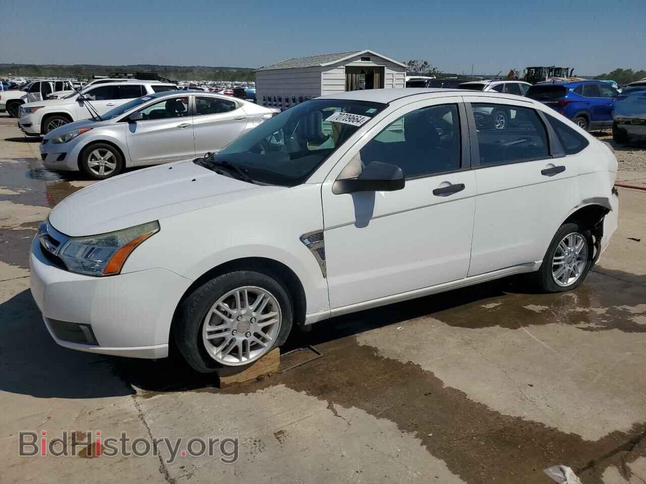 Photo 1FAHP35N98W180887 - FORD FOCUS 2008