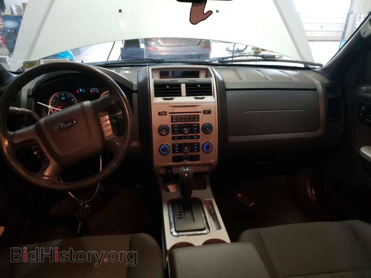 2010 FORD ESCAPE - VIN: 1FMCU9D79AKC22812 - Фото 8