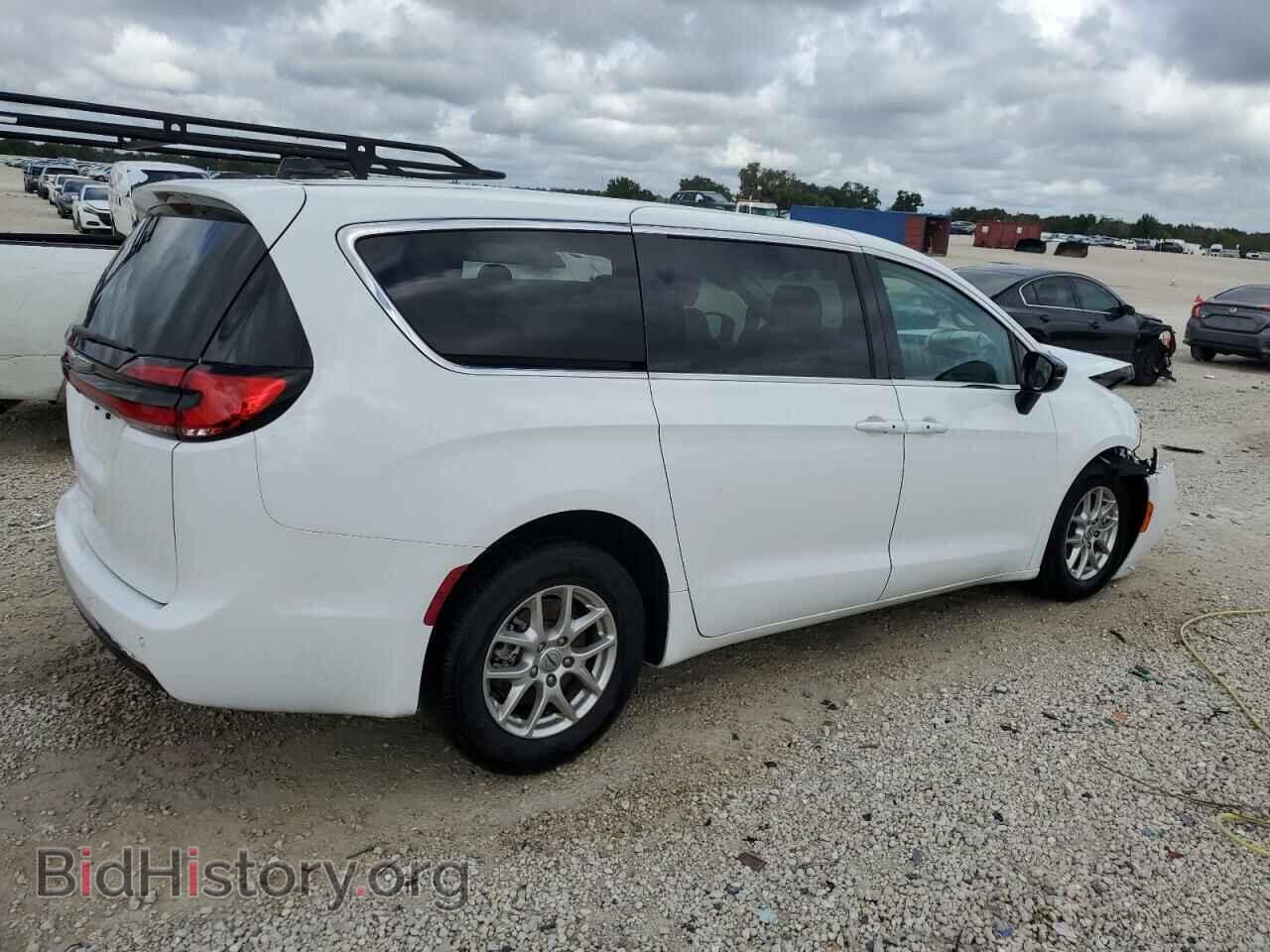 2024 CHRYSLER PACIFICA - VIN: 2C4RC1BG8RR116127 - Фото 3