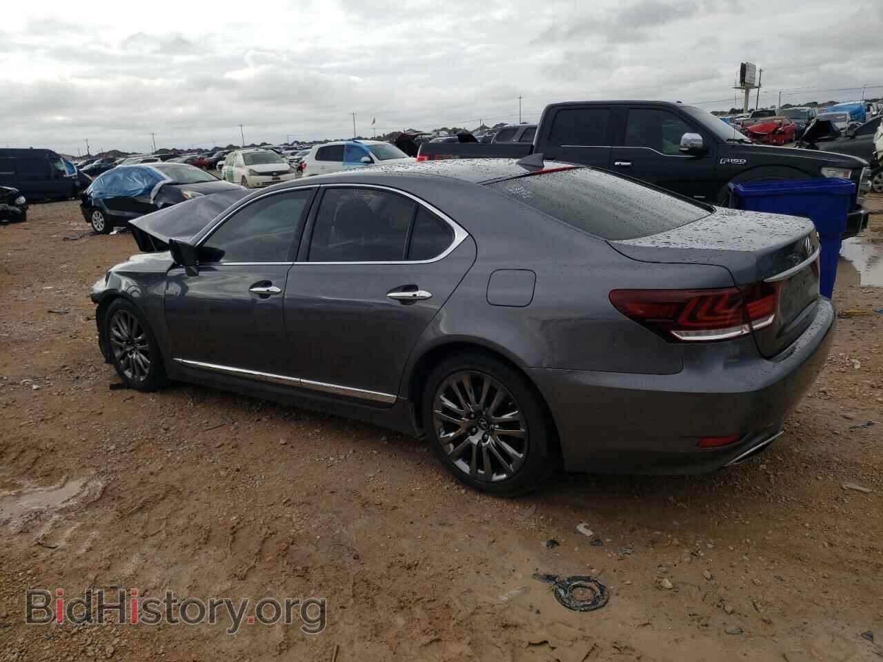 2015 LEXUS LS460 - VIN: JTHBL5EF4F5137785 - Photo 2