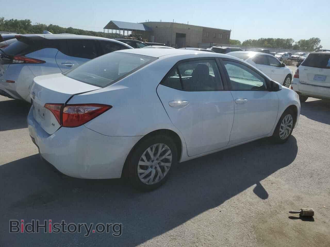 2017 TOYOTA COROLLA - VIN: 5YFBURHE3HP638987 - Фото 3