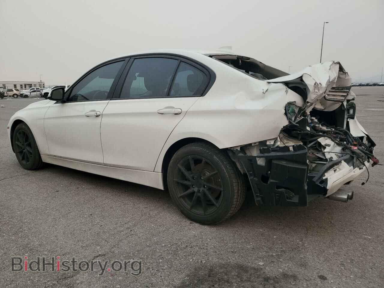 2013 BMW 3 SERIES - VIN: WBA3B3C50DF532624 - Фото 2