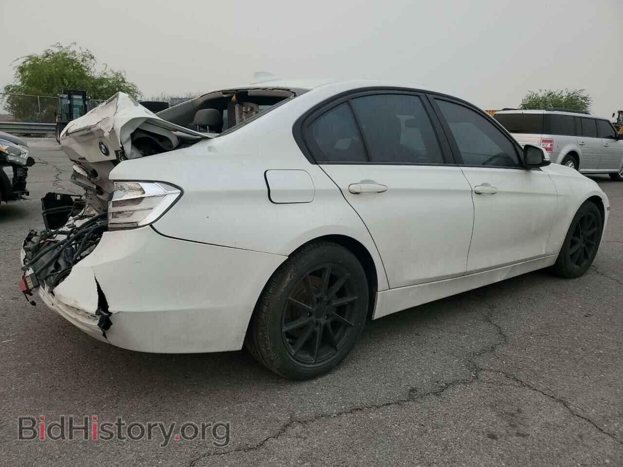 2013 BMW 3 SERIES - VIN: WBA3B3C50DF532624 - Фото 3