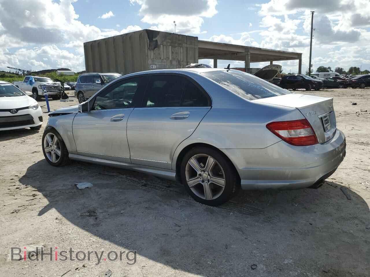 2010 MERCEDES-BENZ C-CLASS - VIN: WDDGF5EB0AR128357 - Фото 2