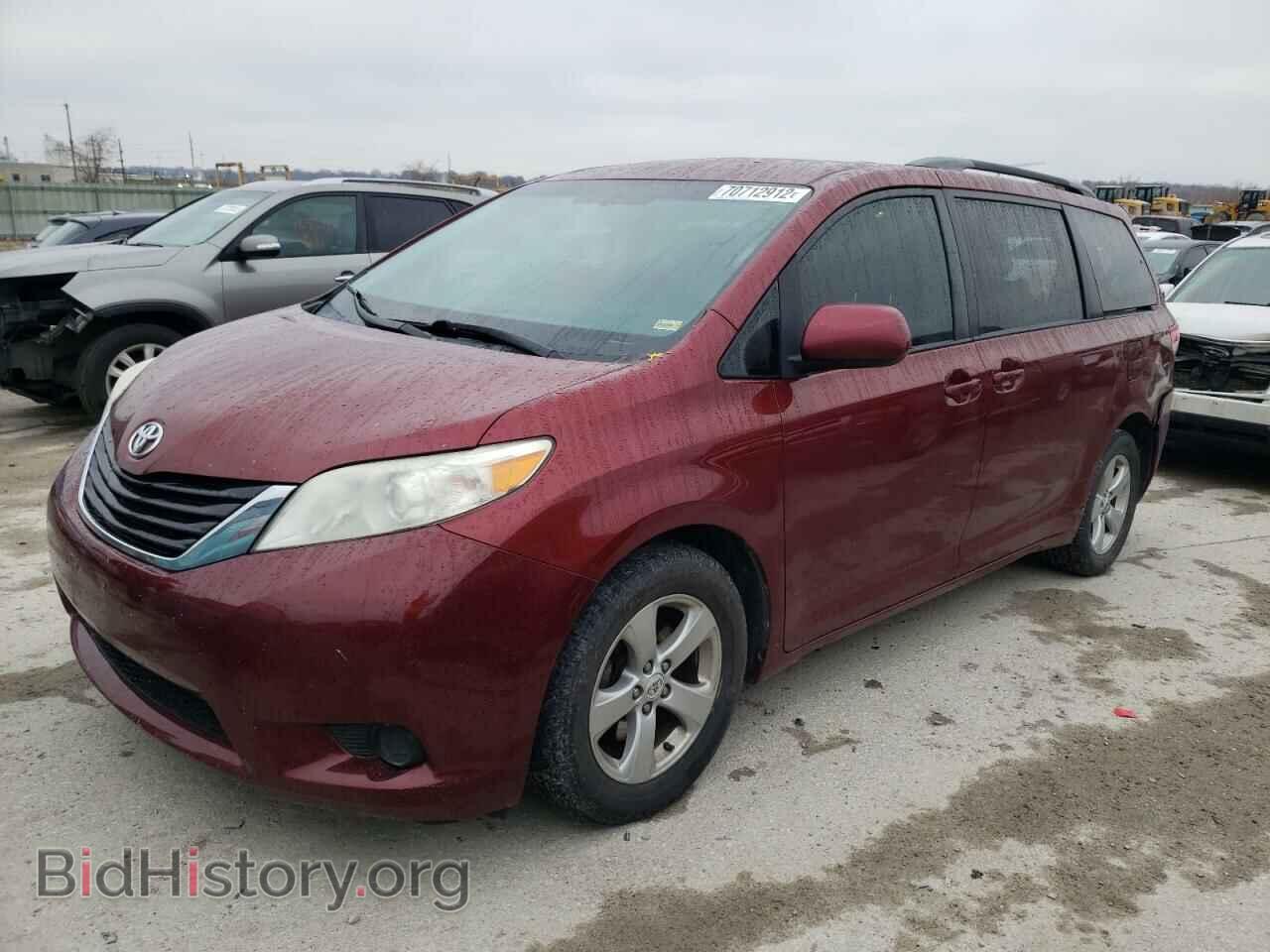 Фотография 5TDKK3DC3CS216032 - TOYOTA SIENNA 2012
