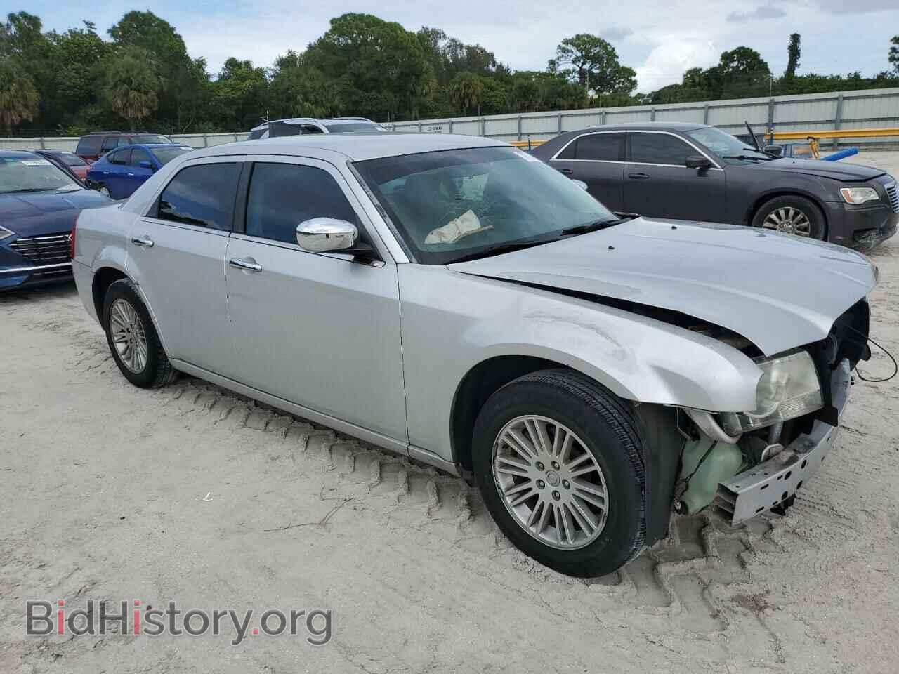 2010 CHRYSLER 300 - VIN: 2C3CA4CD9AH105590 - Фото 4