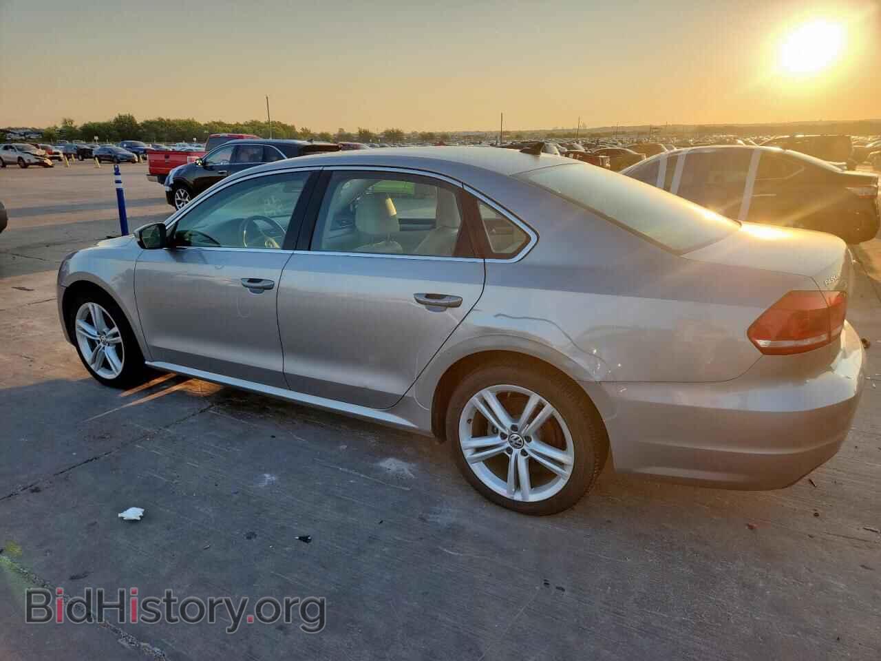 2014 VOLKSWAGEN PASSAT - VIN: 1VWBN7A34EC096746 - Фото 2