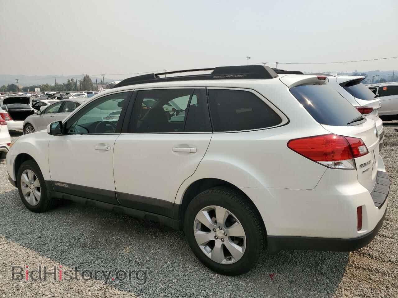2011 SUBARU OUTBACK - VIN: 4S4BRBCC3B3443143 - Фото 2