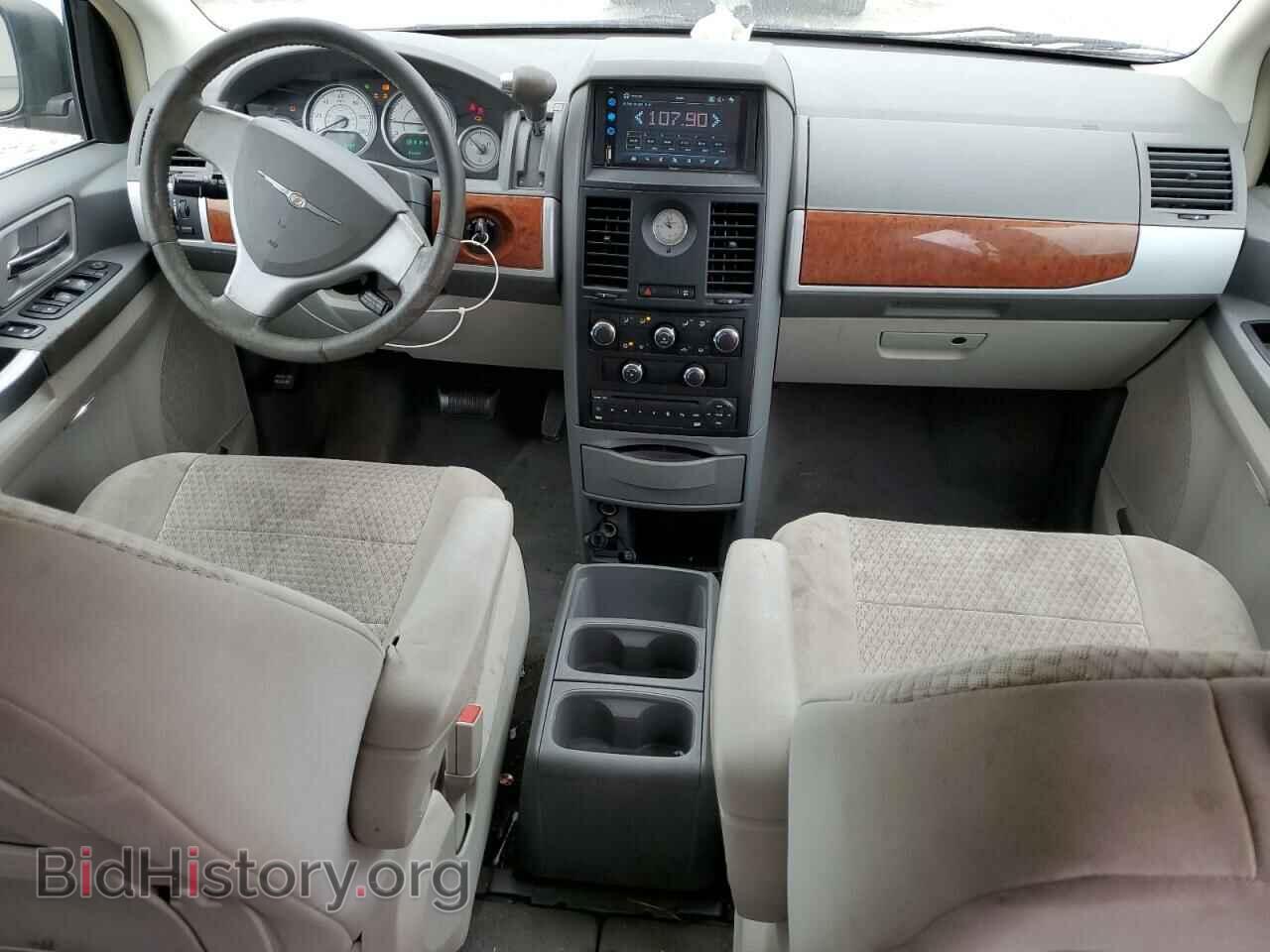 2008 CHRYSLER MINIVAN - VIN: 2A8HR54PX8R736435 - Фото 8