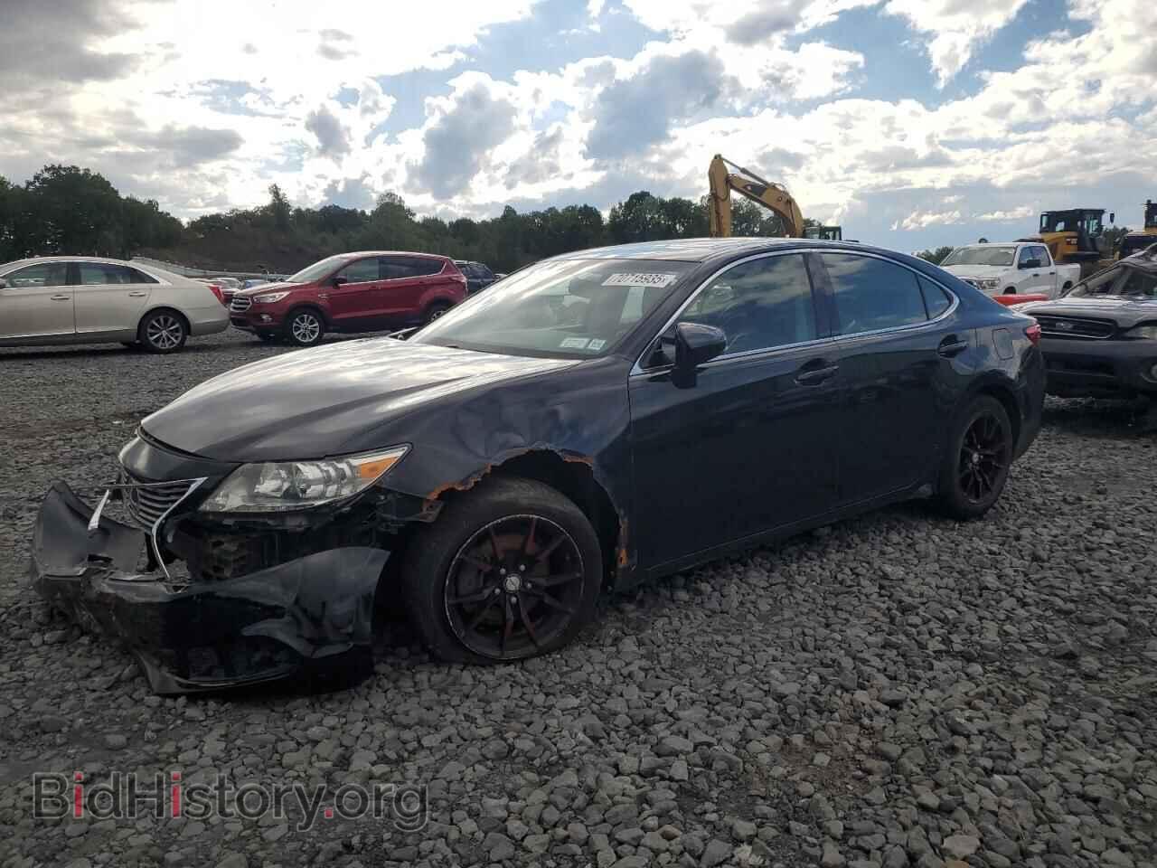 Фотография JTHBK1GG8F2209025 - LEXUS ES350 2015